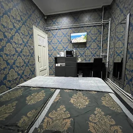 Hostel Rooms